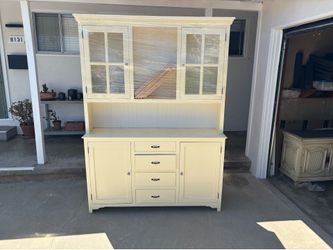 Hutch - for storage and display