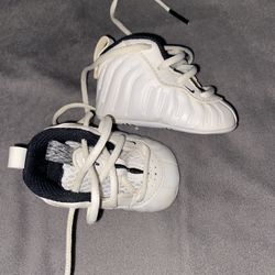 Baby Shoes Crib 