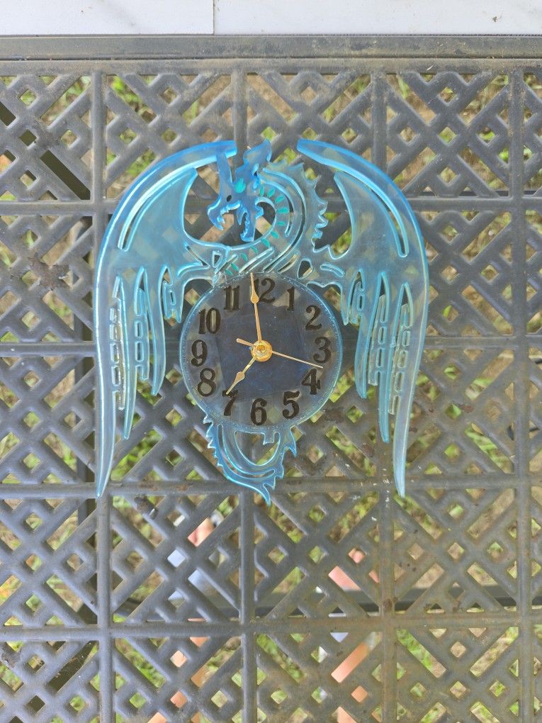 Dragon Clock