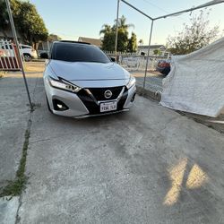 2020 Nissan Maxima Platinum 