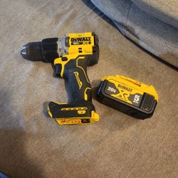 Dewalt 20v Hamer Drill With 5ah Battery No Charger