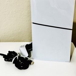 PlayStation 5 Digital 825gb 1 Controller,power cord, hdmi cable.