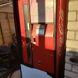 Coca Cola Vending Machine