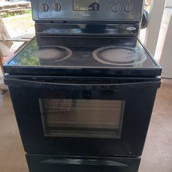 Estufa Eléctrica  Funciona Bien 