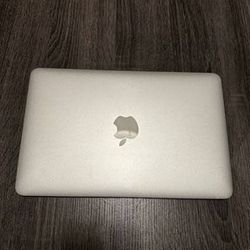 laptop APPLE MACBOOK AIR 2015" Great Condition