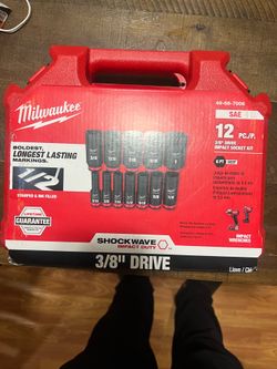 New Milwaukee 3/8 impact socket