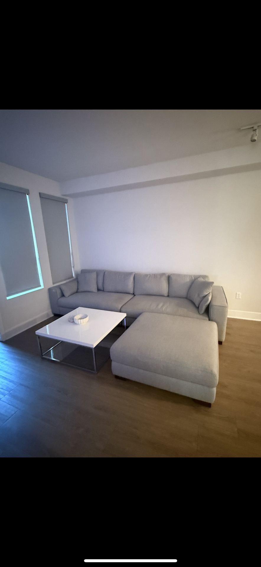 1 Bedroom Apartment And Two 75 Inch Samsung TV’s