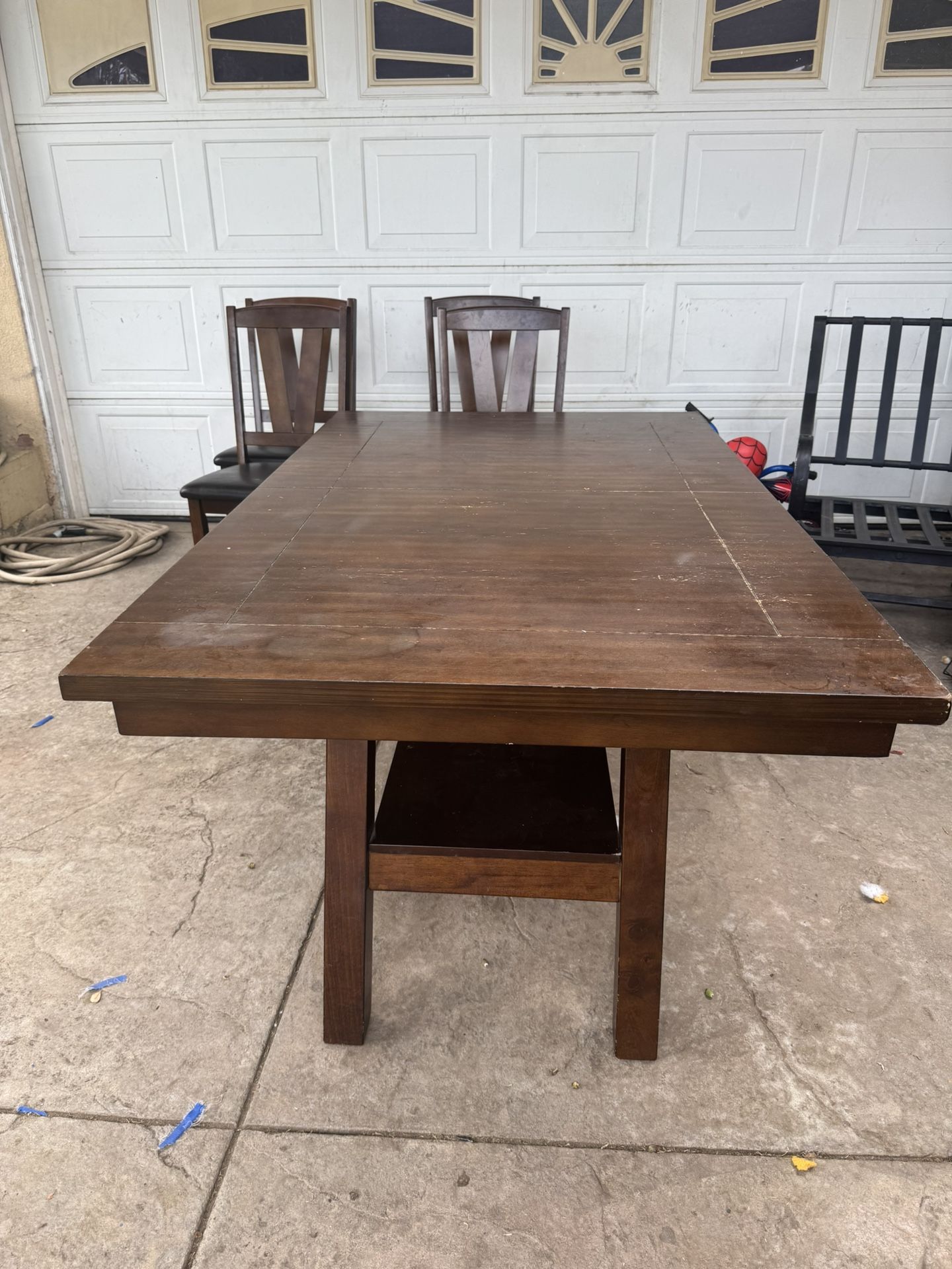 Dinning Table