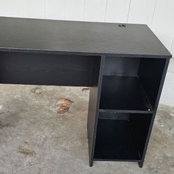 Black desk  table 