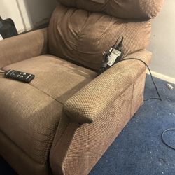 Lift  Chair Works Great 