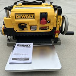 New Open Box Dewalt  DW735 13” Thickness Planer 