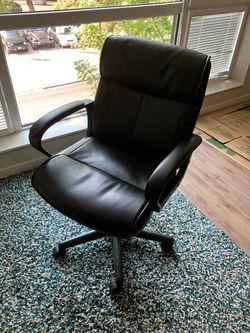 Black Leather Office Chair with Armrests