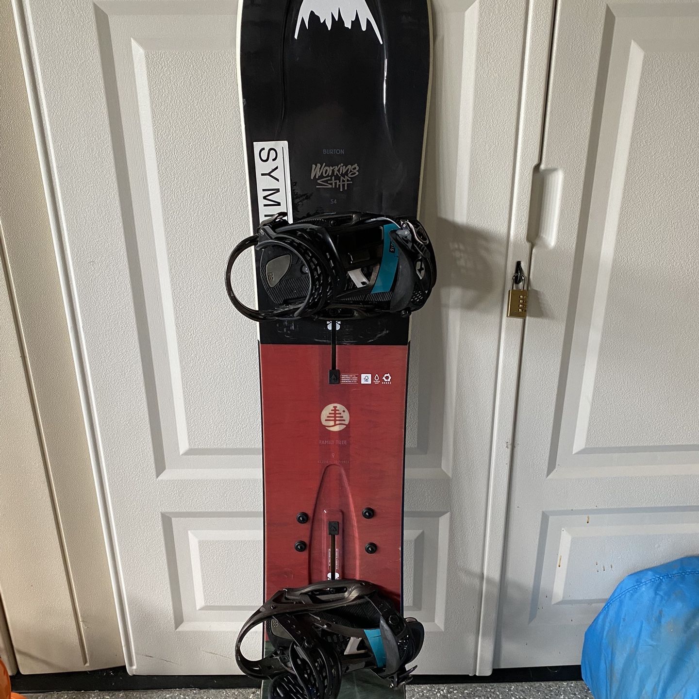 burton family tree working stiff snowboard Hometown Hero Camber Snowboard, Earth / 160W The included Powsurf Leash will keep this board from running off on you. Burton Family Tree High Fidelity