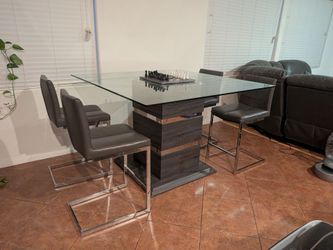 Dinning table