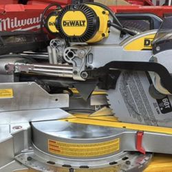  Dewalt 12in Double Bevel Sliding Miter Saw  