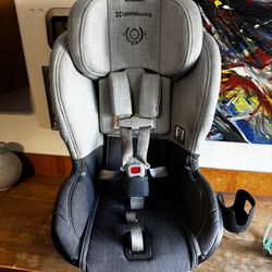 Uppababy Knox Car Seat