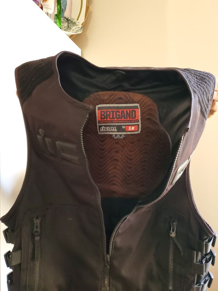 Striker motorcycle vest