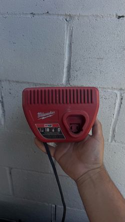 M12 Milwaukee Charger