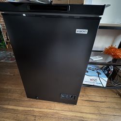 Brand New Unused 3.5 cub Deep Freezer