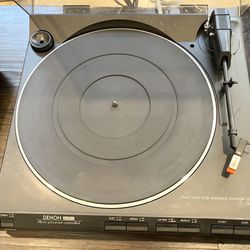 1980’s Kenwood Automatic Turntable 