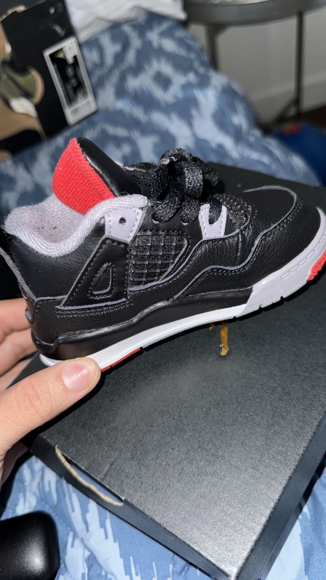 Jordan 4 Retro