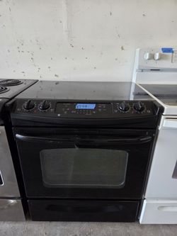 36" GE slide in electric stove