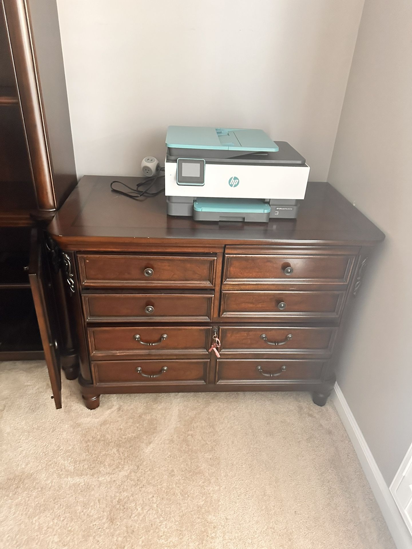 Ashland Executive office set for Sale in Woodbridge, VA OfferUp