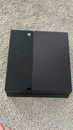 Play station 4 with games and controller