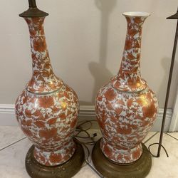 2 Antique Vases  Orientel Chinese Japanese