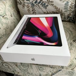 2022 MacBook Pro 13” M2 Chip