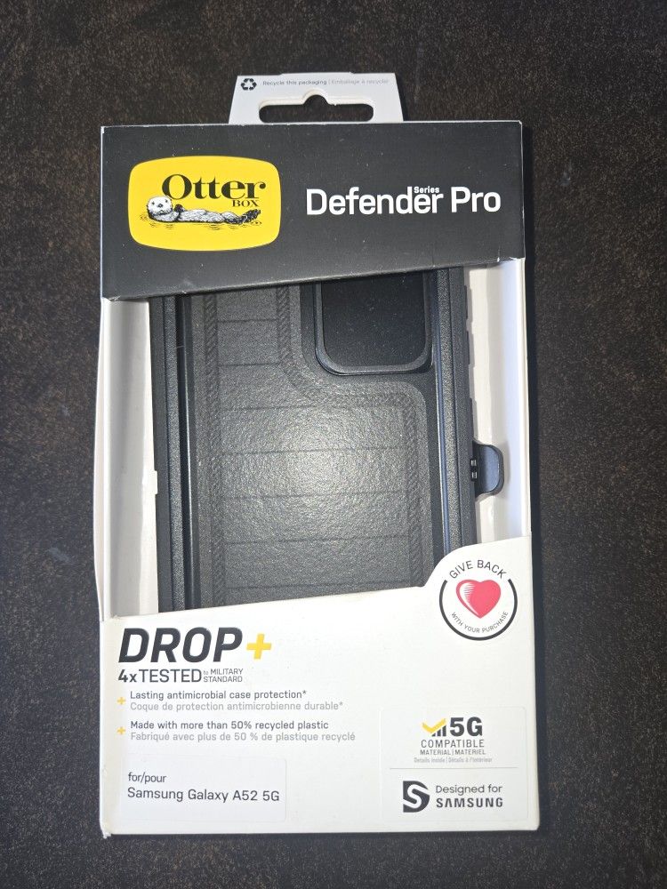 2 Otter Box Defender Pro Series