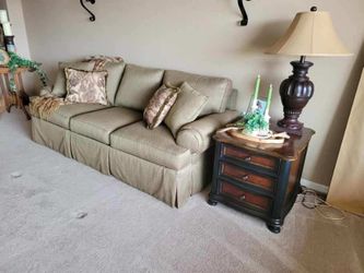 Ethan Allen Couch- Like New