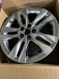 Toyota Sienna Stock Wheels