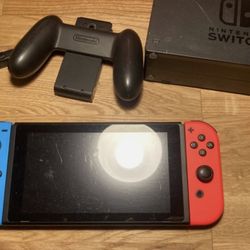 Nintendo Switch with extra controller / games 