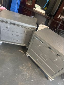 Nightstand set