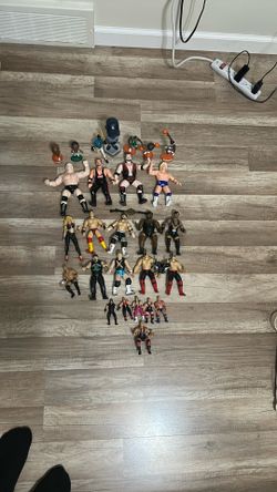Vintage WWF NWO Wrestling & NBA Action Figure Lot