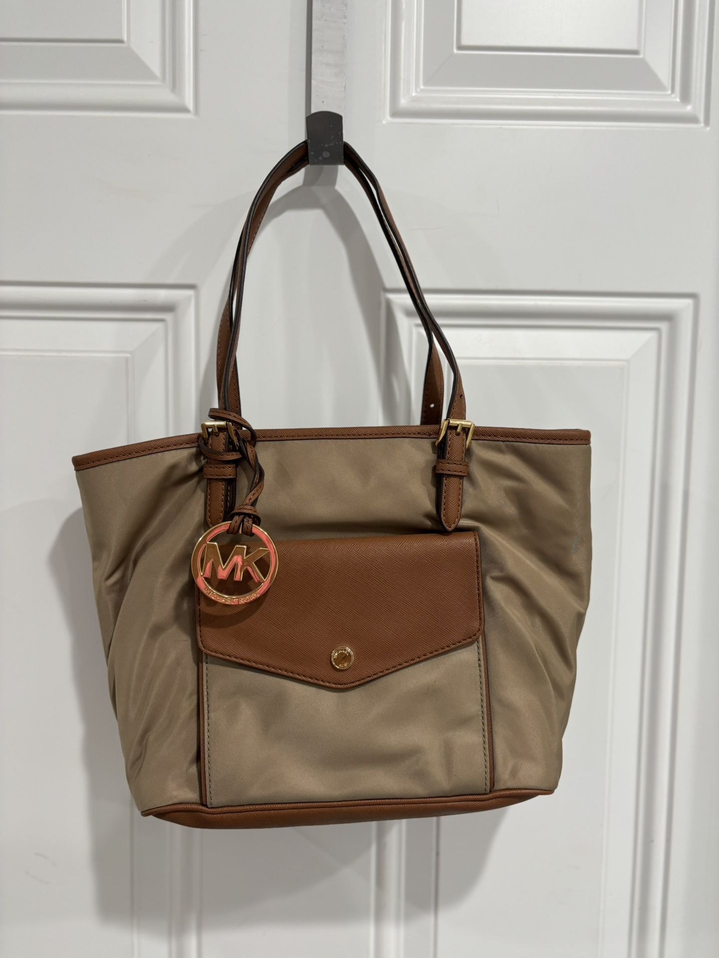 Michael Kors Hand Bag