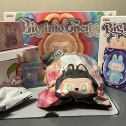 BIG INTO ENERGY BUNDLE - LABUBU V3 PLUSH & PHONE CHARM - HOPE
