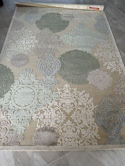 Wayfair 5 X8 Area Rug - New & Gorgeous