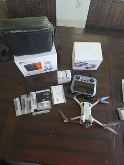 DJI MINI 4 PRO DRONE  KIT PLUS