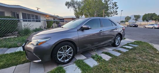 2015 Toyota camry SE