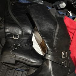 Boots Leather Size 10 New