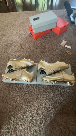 CR7 LIMITED EDITION GOAT MERCURIALS