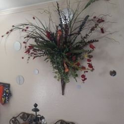 Flower Arrangements For Wall
