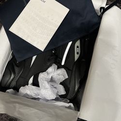 Dior B22 Black Reflective