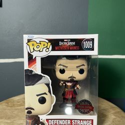 Funko POP! Doctor Strange In The Multiverse Of Madness - Defender Strange (Special Edition) #1009