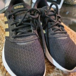 WOMSNS ADIDAS  SNEAKERS 