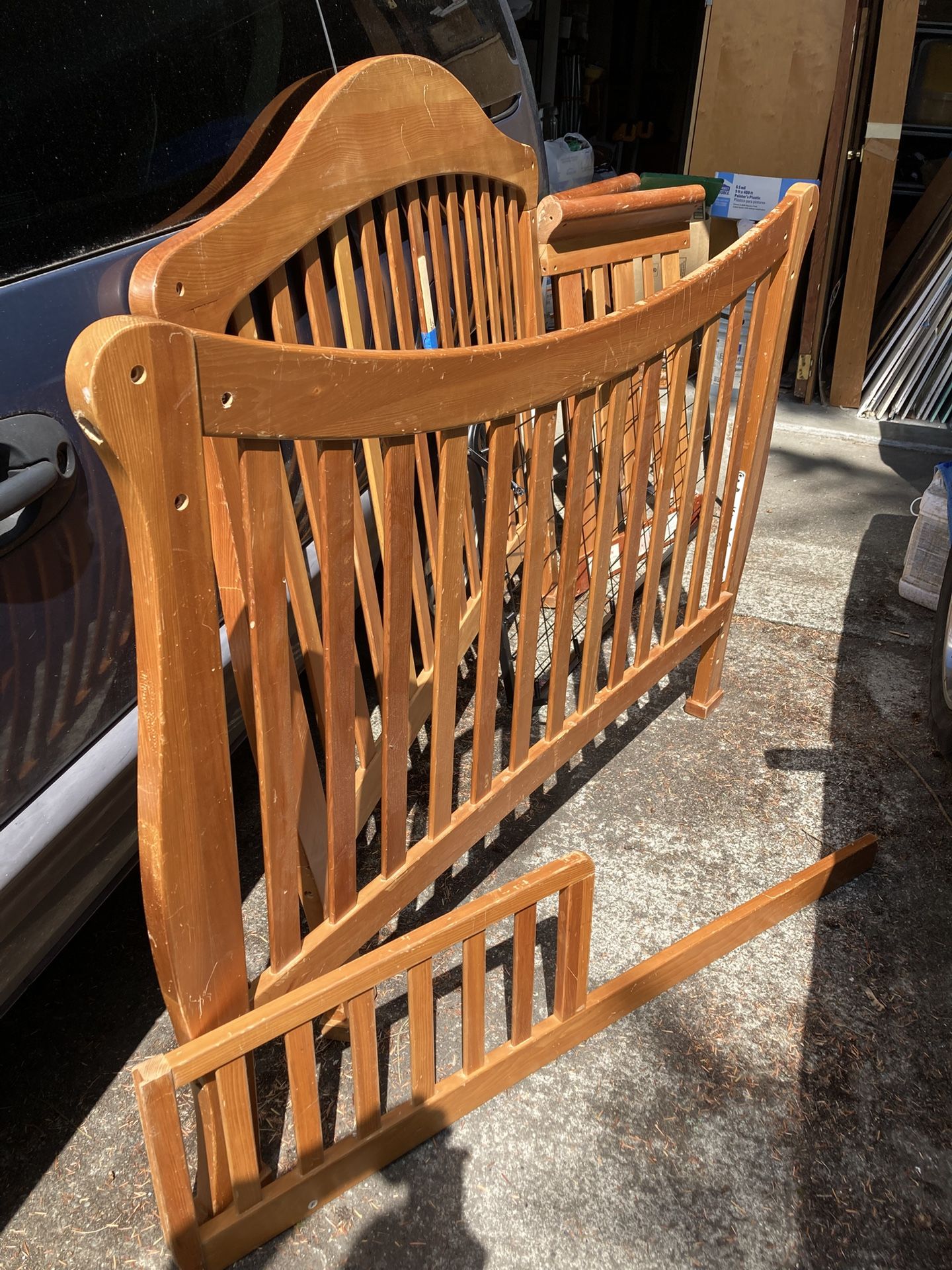 Free Crib: “Allie Crib”
