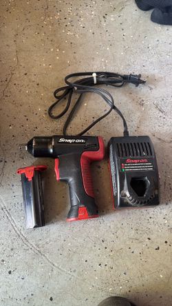 Snap on 3/8 cordless impact
