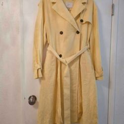 Brand New womans size XL Trench coat(55%linen-45% Rayon)Yellow💛
